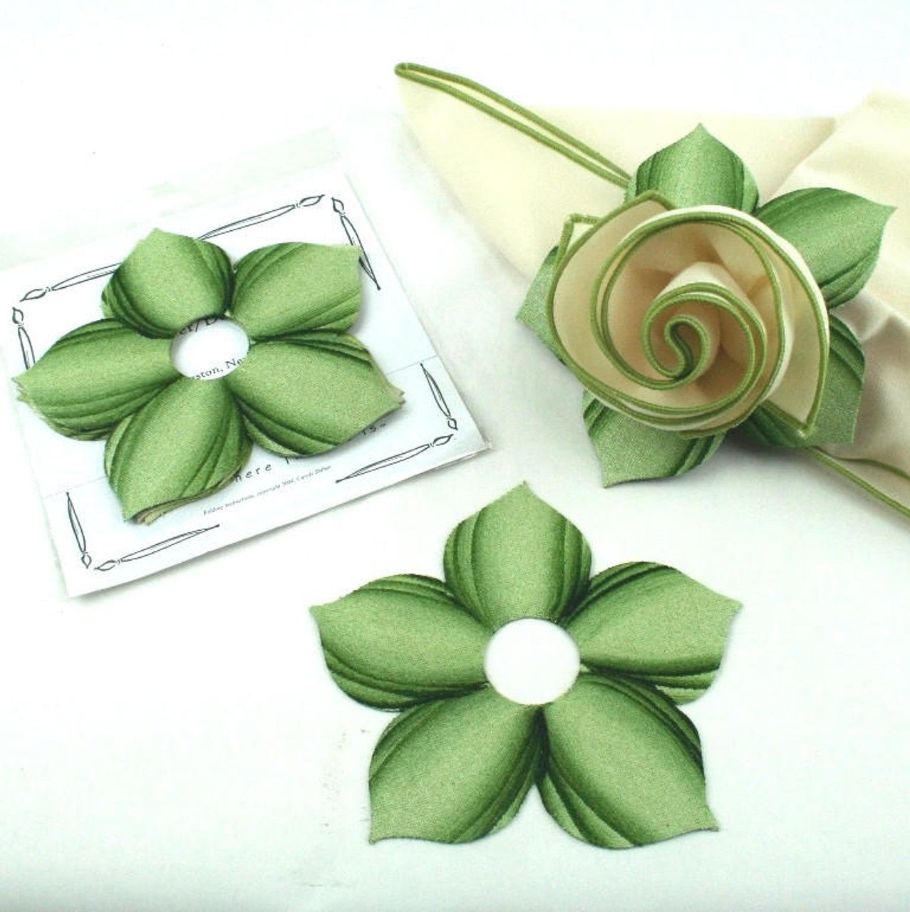 PicSHEDLQ__79921 Bouquet Napkin Ring - Image 1