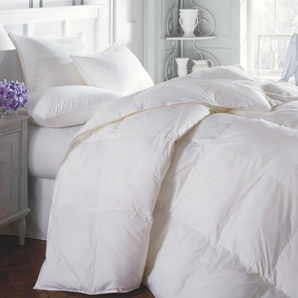 sierra-down-alternative-quilt-elegant-linen Sierra Down Alternative Quilt - Image 1
